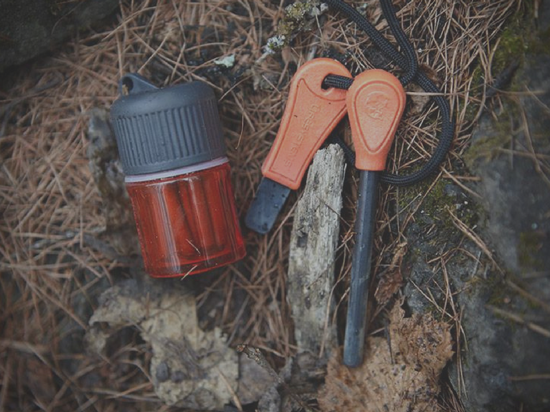 Fire Starters, Firesteels and Flares NZ