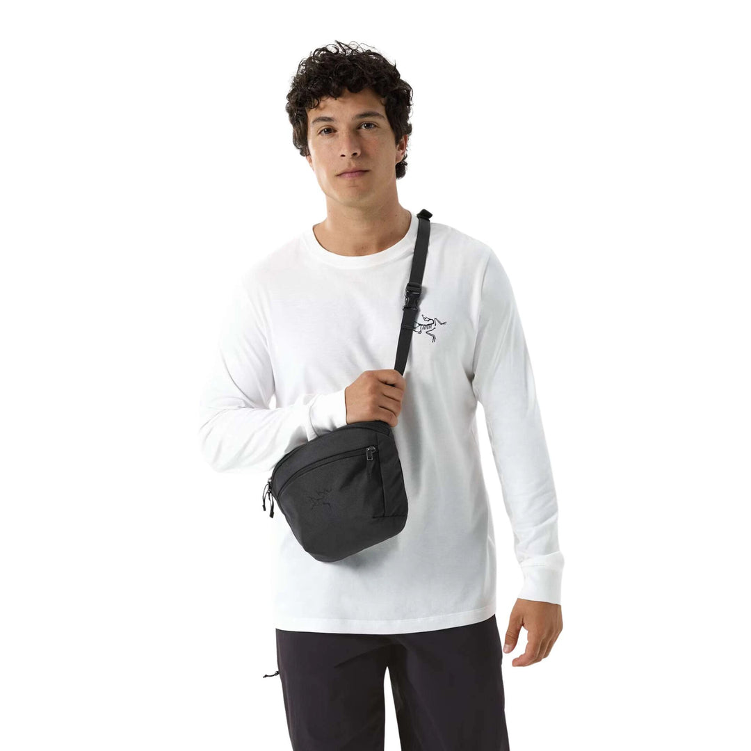 Daypacks NZ | Arc'teryx Mantis 2 Waist Pack 2.5L – Further Faster