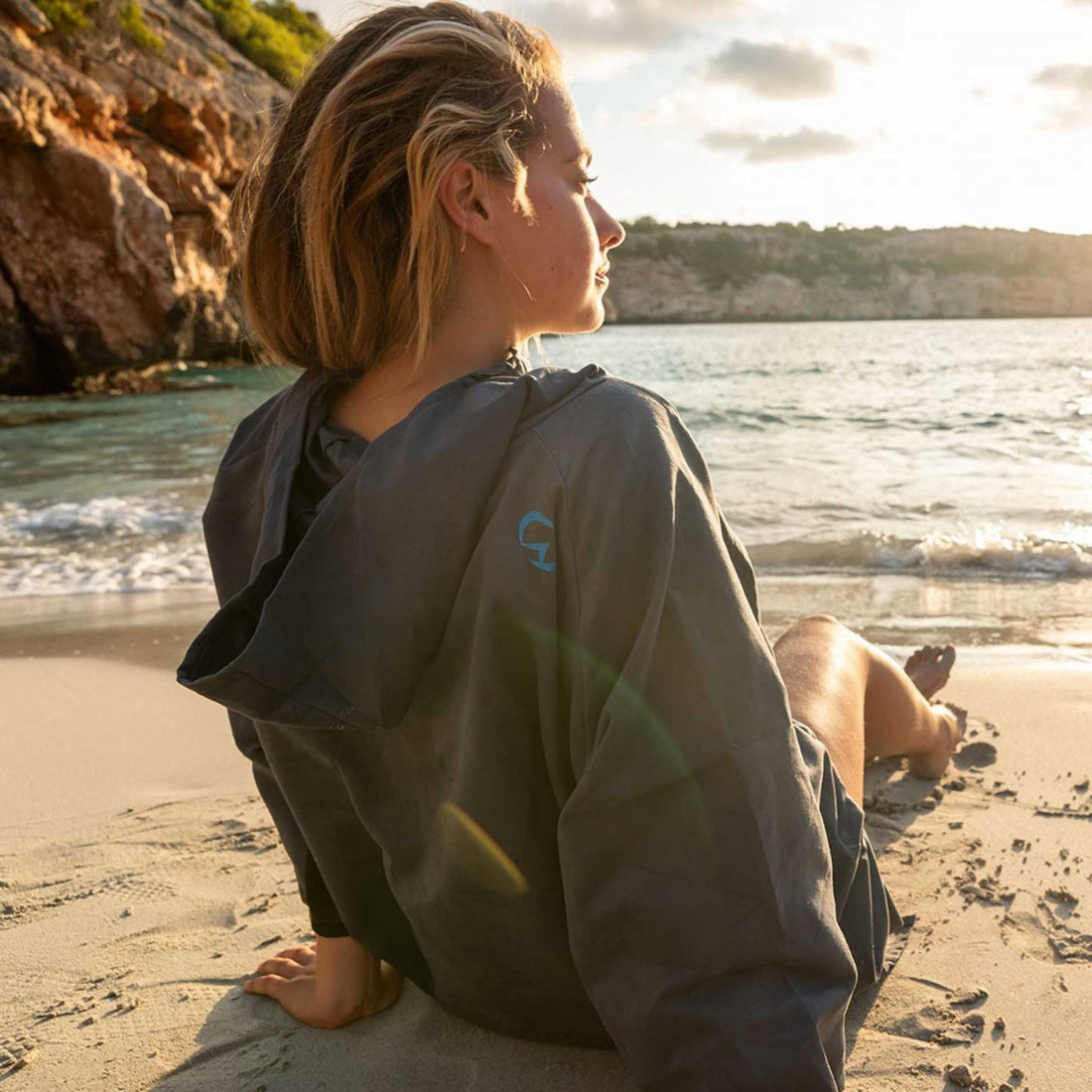 Lifeventure Lightweight Compact Changing Robe | Travel Accessories NZ | Further Faster Christchurch NZ #grey